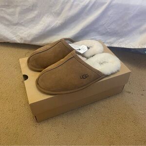 Ugg Men’s Scuff Suede and Wool Slipper Shoe